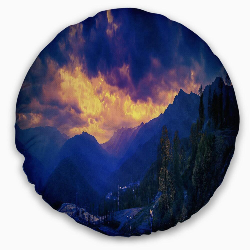 8535 Designart Mountains Peaks of Caucasus Hills' Landscape Throw Living